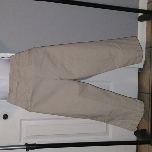 Khaki Capri - Picture 2 of 3
